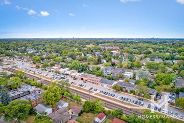 Clarendon Hills, IL