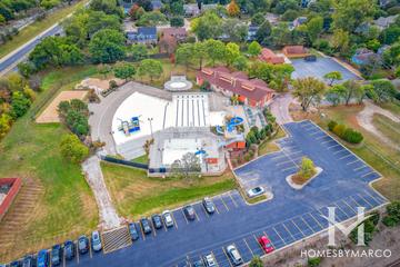Clarendon Hills, IL