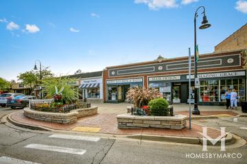 Clarendon Hills, IL
