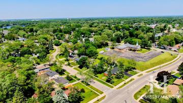 Mundelein, IL