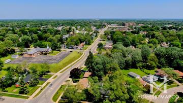 Mundelein, IL