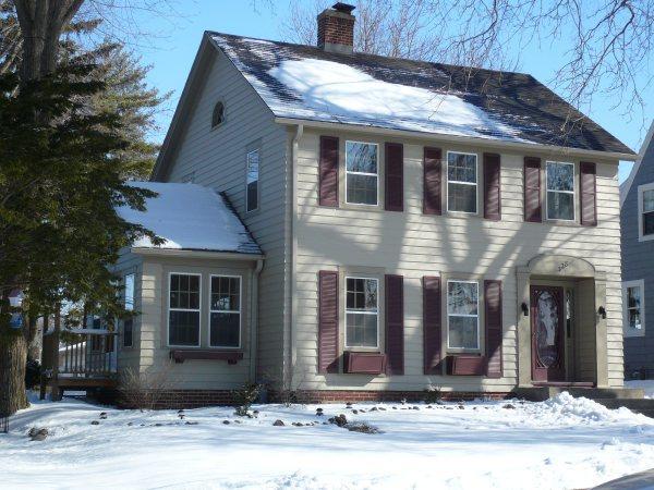 328 Windsor Dr., Waukesha, WI 53186