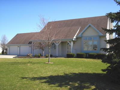 3983 Heatheridge Dr., Franklin, WI 53132