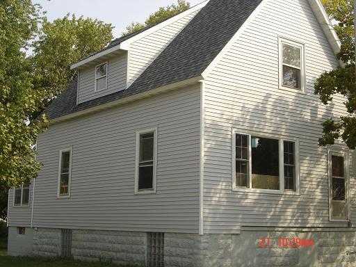 3002 E Holmes Ave, Cudahy, WI 53110