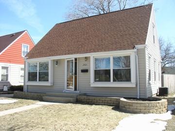 2421 Blaine Ave., Racine, WI 53405