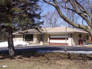 17800 W Beres Rd., New Berlin, WI 53146