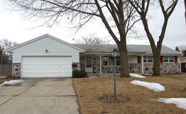 4722 N Parkside Dr., Wauwatosa, WI 53225