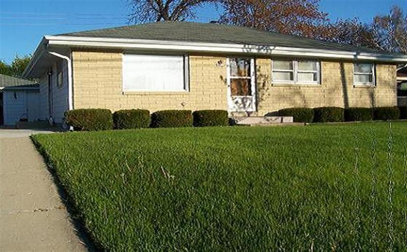 3712 5th Ave., South Milwaukee, WI 53172