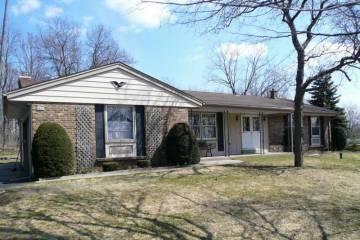 5560 S Maberry Ln., New Berlin, WI 53146