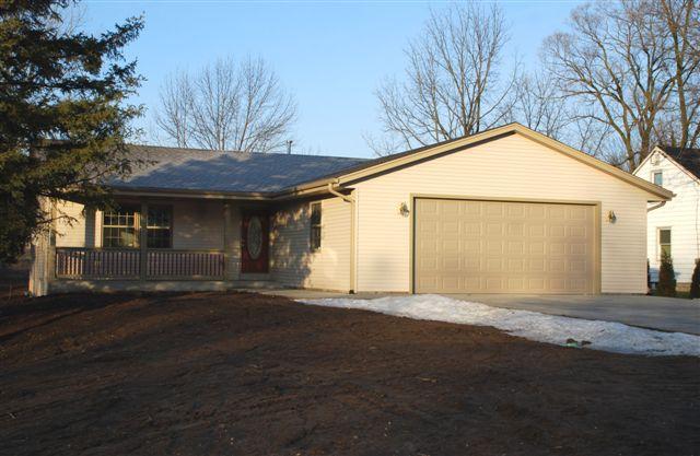 5345 S 43rd St., Greenfield, WI 53220