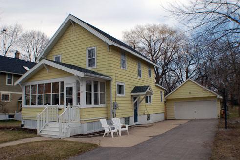 407 State St, Oconomowoc, WI 53066