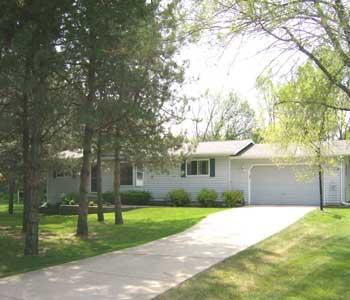 308 Appletree Ct., Eagle, WI 53119