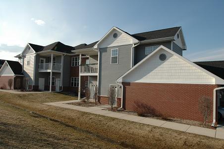 695 W Dekora St #H, Saukville, WI 53080