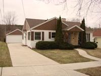 316 W Riverbend Dr., Plymouth, WI 53073