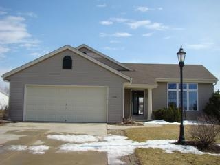 1294 Chesterwood Ln., Pewaukee, WI 53072