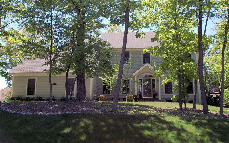 10905 W Green Tree Rd, Milwaukee, WI 53224