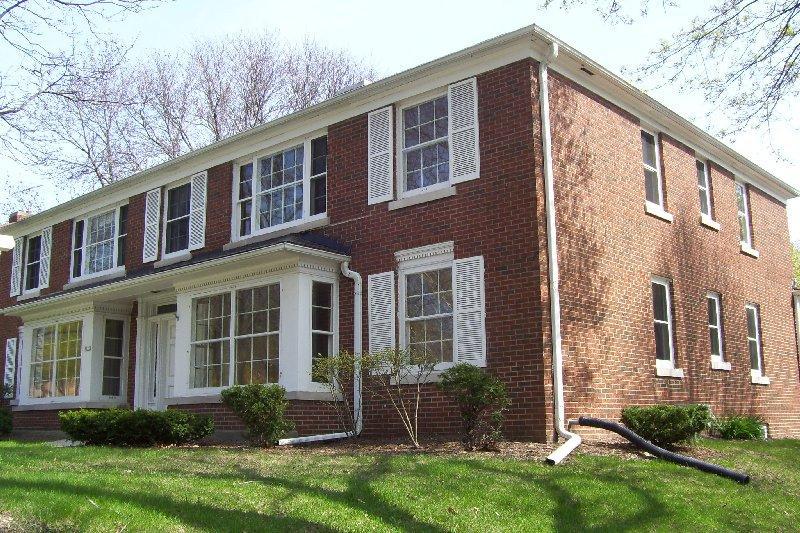 8023 W North Ave. #2, Wauwatosa, WI 53213