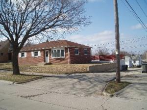 [Address Hidden by Seller], Cudahy, WI 53110