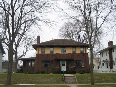 2010 Main St, La Crosse, WI 54601