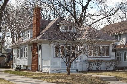 553 N 68th St., Wauwatosa, WI 53213