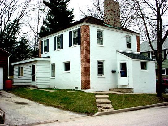 5607 Arbutus Ct., Greendale, WI 53129