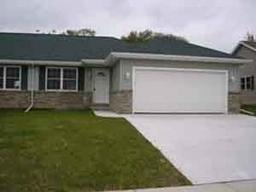 1927 Daisy Dr., West Bend, WI 53090