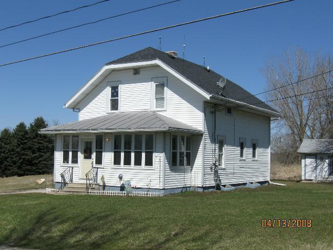 7824 Village Dr., Whitelaw, WI 54247