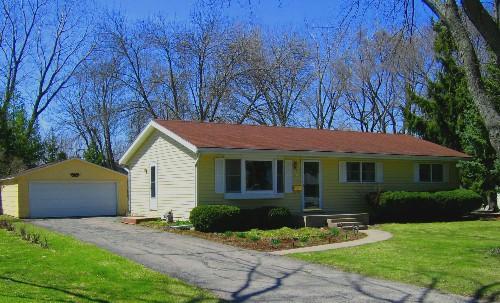 20 Ridgway St., Elkhorn, WI 53121