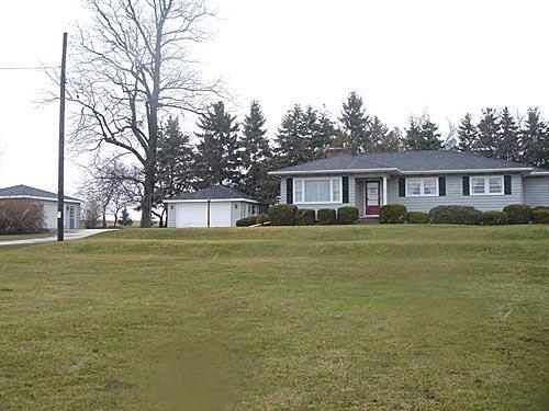 [Address Hidden by Seller], Manitowoc, WI 54220