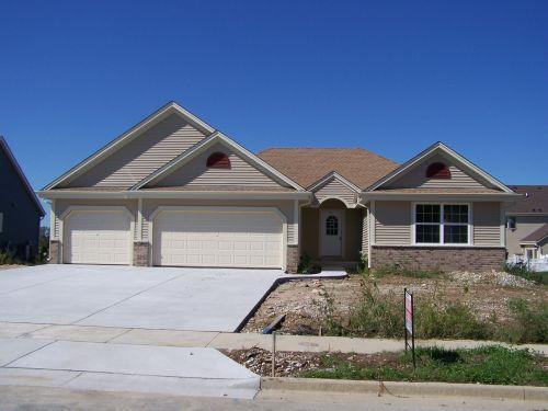 357 S Pheasant Pl., Saukville, WI 53080