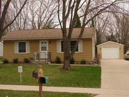 527 Bender Rd, West Bend, WI 53090