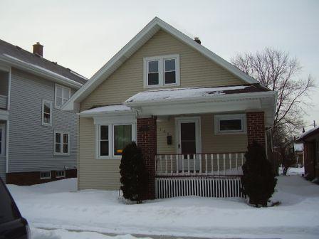 1109 Walton Ave, Racine, WI 53402