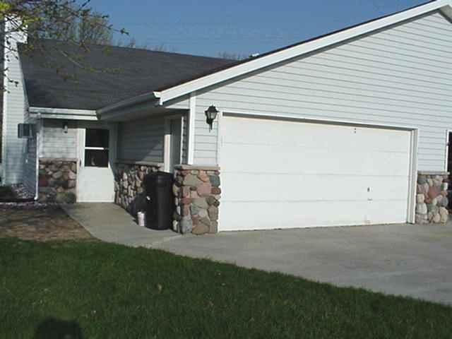 208 Misty Meadows, Hartford, WI 53027