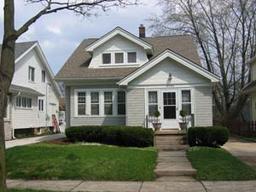 2134 N 72nd St., Wauwatosa, WI 53213