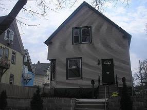 2815 W Pierce St, Milwaukee, WI 53215