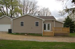 219 E Page St, Elkhorn, WI 53121