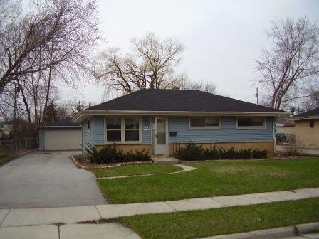 N89W15201 Jefferson Ave, Menomonee Falls, WI 53051