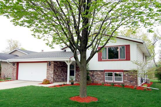 1806 N 18th Ave., West Bend, WI 53090