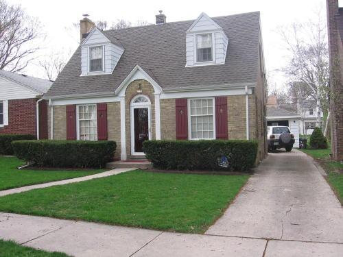 2370 N 89th St., Wauwatosa, WI 53226