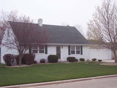 412 Harvey Dr, Plymouth, WI 53073