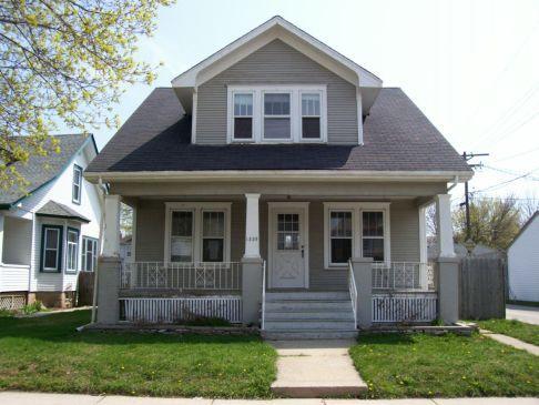 1339 West Blvd, Racine, WI 53405