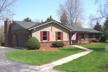 5436 Gray Log Ct., Cedarburg, WI 53024