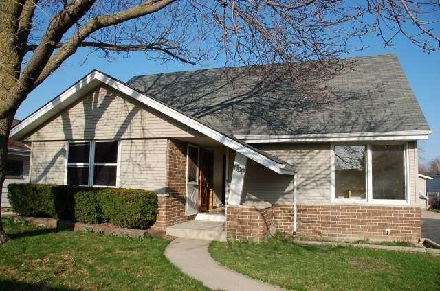 [Address Hidden by Seller], Racine, WI 53406