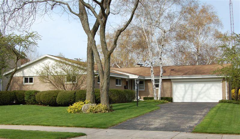 3658 St.clair St., Racine, WI 53402