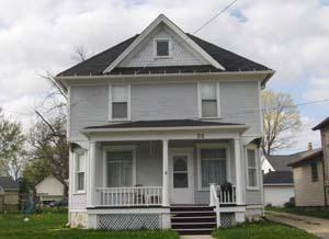 50 E Loos St, Hartford, WI 53027