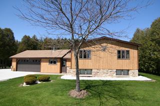 2018 Goodwin Rd., Manitowoc, WI 54220