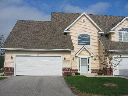 1166 Quinlan Dr #A, Pewaukee, WI 53072