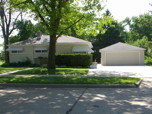 4077 S 57th, Greenfield, WI 53220