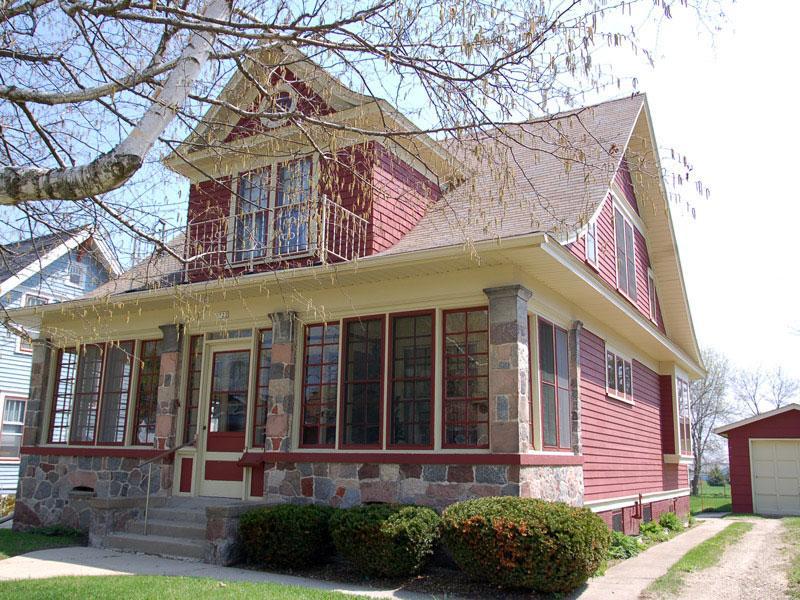 722 N Main St., Hartford, WI 53027