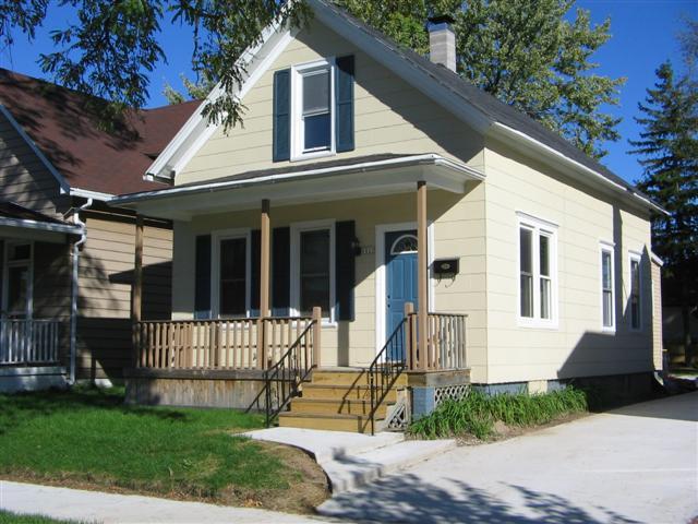 1827 N 9th St., Sheboygan, WI 53081